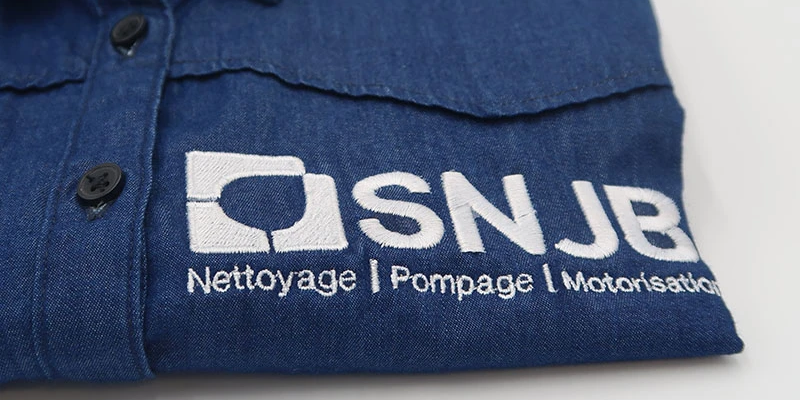 chemise brodée couverture