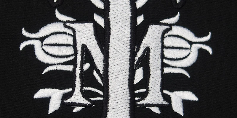 polaire personnalisée brodee couverture