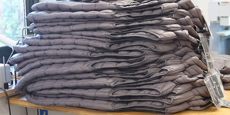 broderie grande quantité couverture